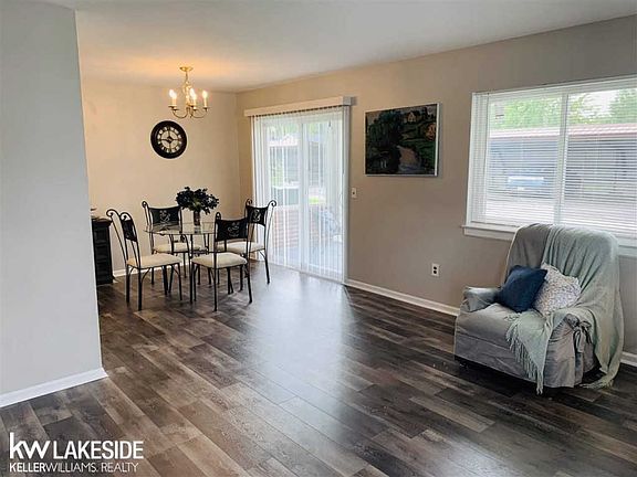 5th image of 22952 Doremus St