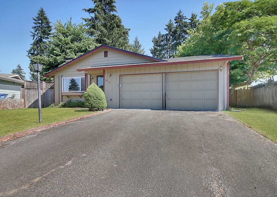 1st image of 4214 222nd St E