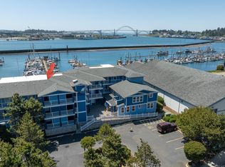 890 SE Bay Blvd #313, Newport, OR