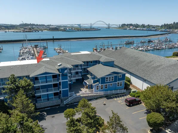 890 SE Bay Blvd #313, Newport, OR 97365