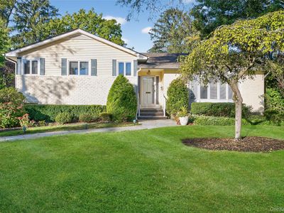 80 Walnut Drive, Roslyn, NY, 11576