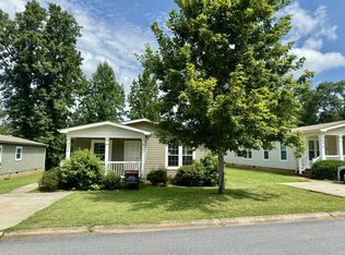 70 Beaver Run Rd, Newnan, GA 30263