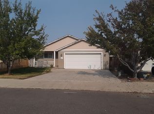 647 D St, Culver, OR 97734