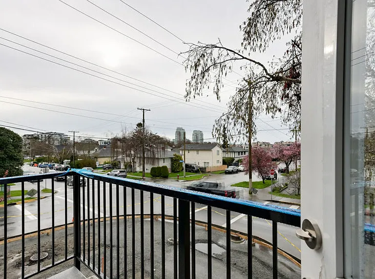 710 Catherine St — Photo 19