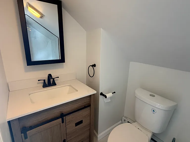 37 Bowers St #3 — Photo 1