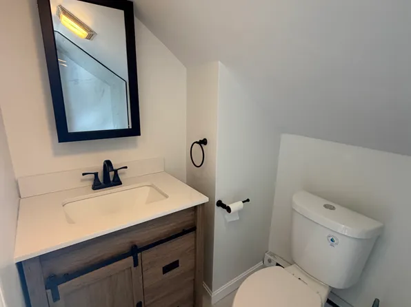 37 Bowers St APT 3, Pawtucket, RI 02860