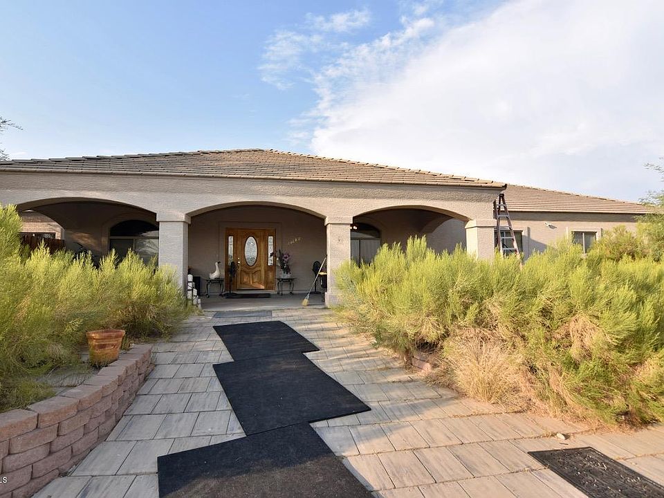 1st image of 21280 W Vista Royale Dr