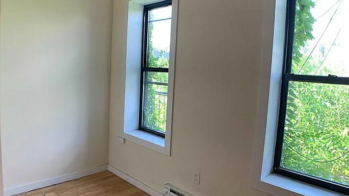 Rented by Nooklyn NYC LLC | media 29