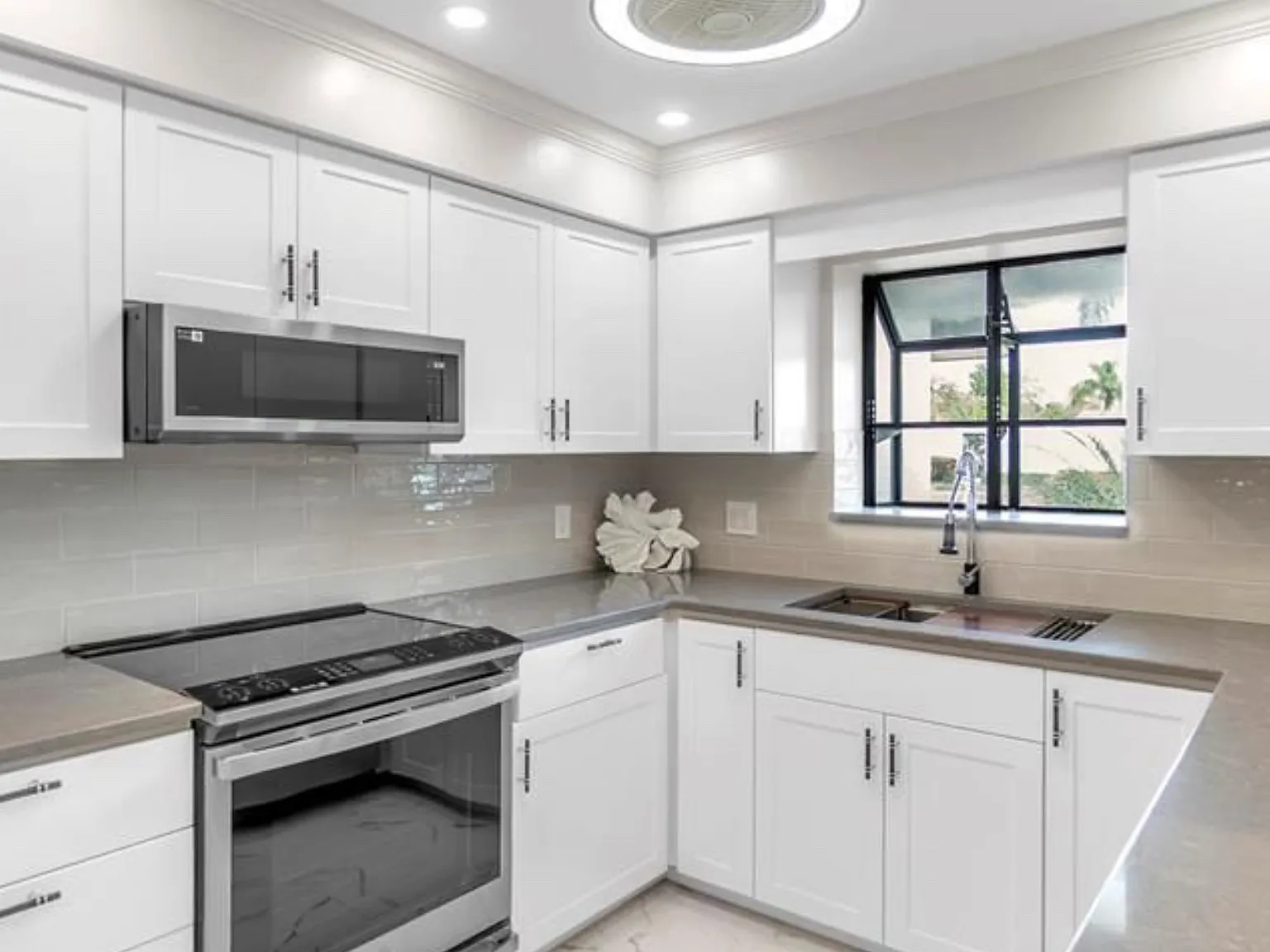 2 bed, 1380 sqft, $2,250 — Photo 3