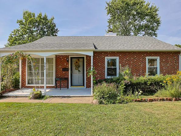 342 Cherry Ln, Glenview, IL 60025