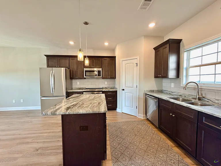 212 Beau Claire Cir — Photo 21
