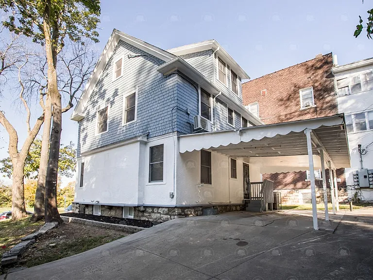 307 Bellefontaine Ave — Photo 19