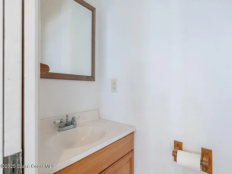 8820 44th Ave — Photo 41