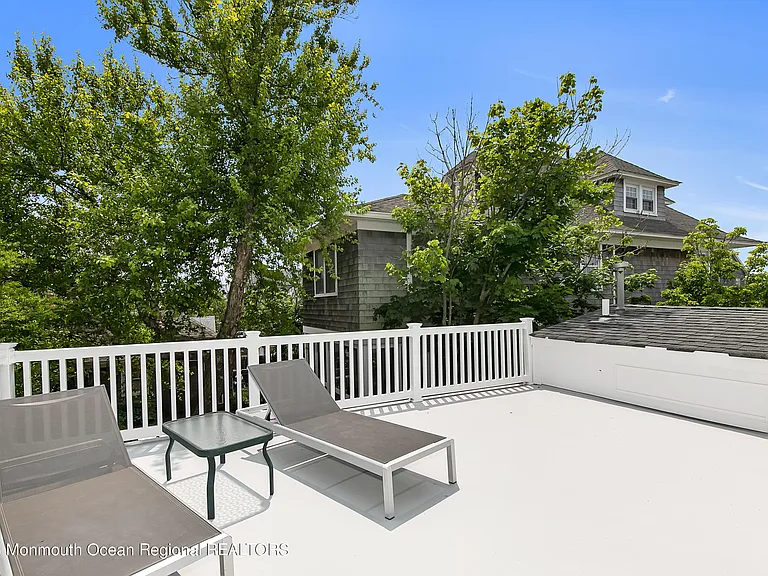 649 Main Ave — Photo 23