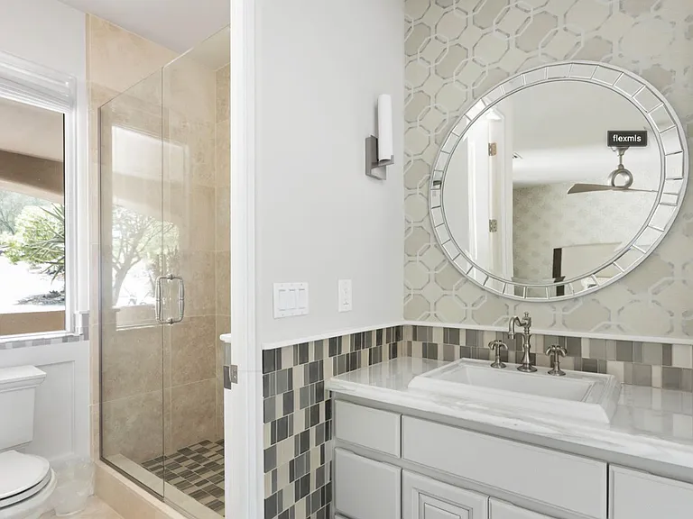 5718 N 54th St — Photo 27