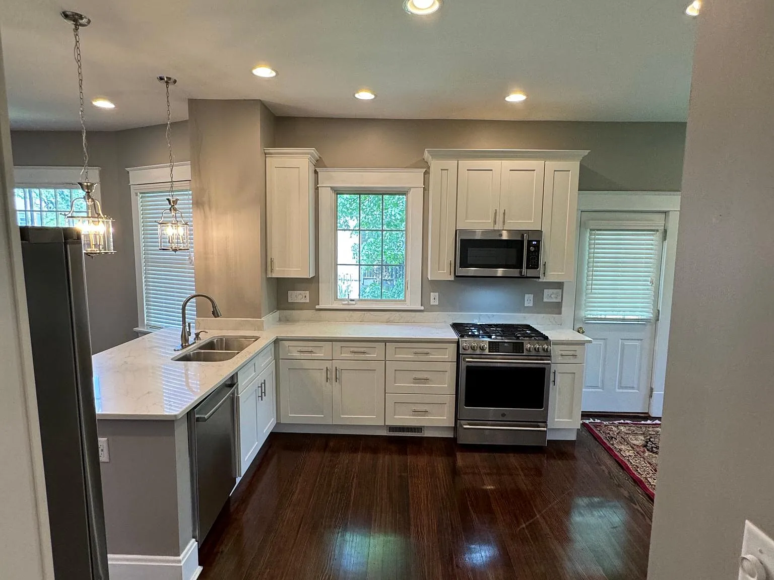 142 Sherman Ave — Photo 4