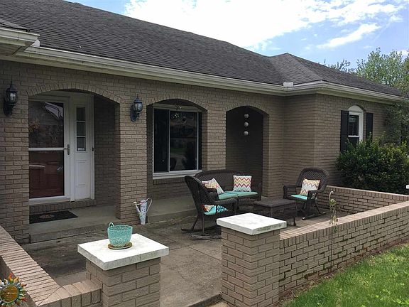 3rd image of 10433 Tecumseh Dr