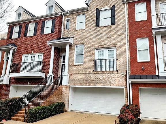 2nd image of 211 Creekway Xing SE