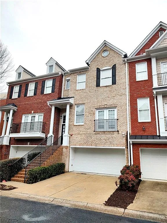 Building Photo - 211 Creekway Xing SE