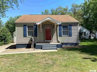 333 Saint Julian St, Pekin, IL 61554