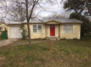 806 Edmond St, Taylor, TX 76574