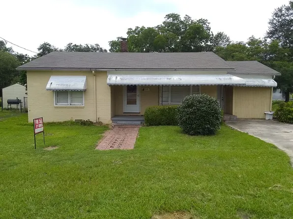 455 N Kennedy St, Metter, GA 30439