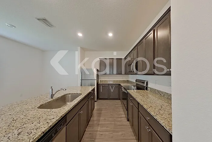 30059 Fedora Cir — Photo 8