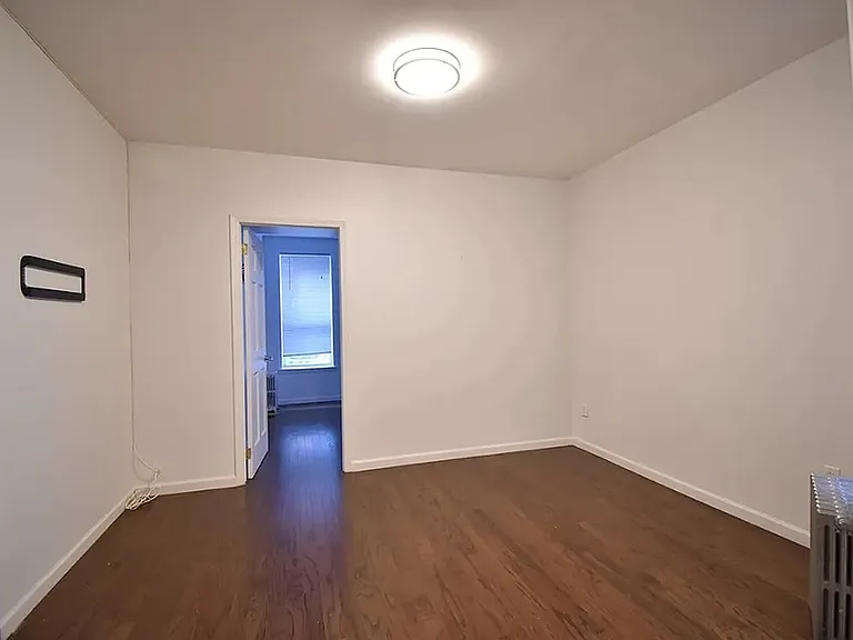 56 Elizabeth St #15 — Photo 5