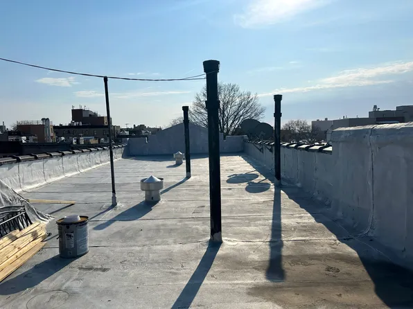 559 51st Street image 2 of 11
