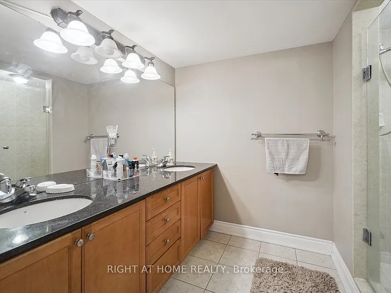 99 Brant St #7 — Photo 22