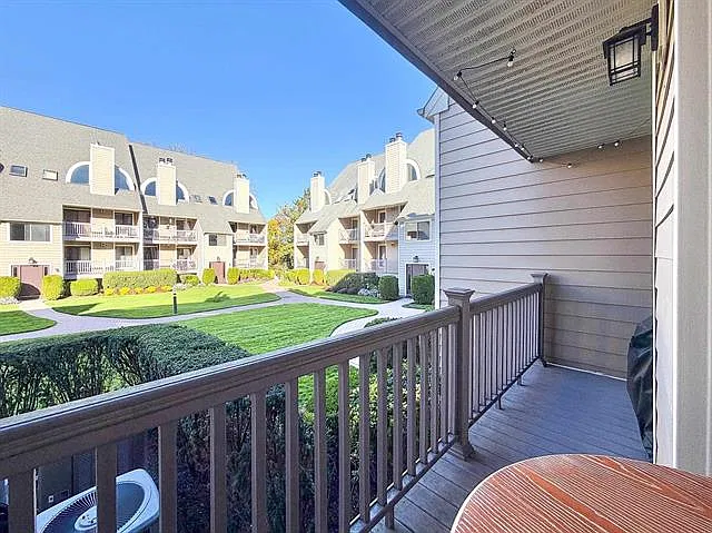 1 bed, $2,700 — Photo 2