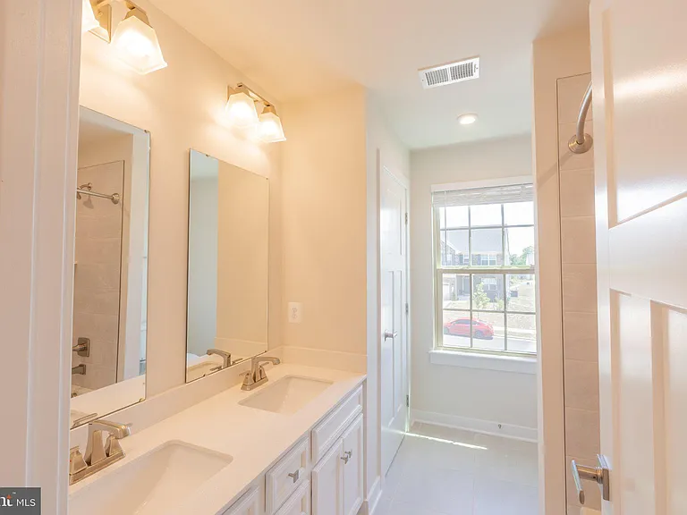 10083 Dressage Dr — Photo 27