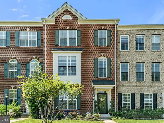 4th image of 15894 Mackenzie Manor Dr
