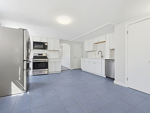 5th image of 16-16A Patterson St