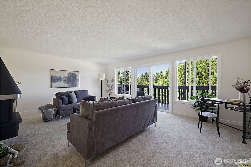 5th image of 7064 35th Avenue NE #24