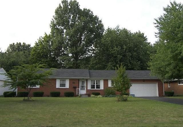 1st image of 1019 Breezewood Ct