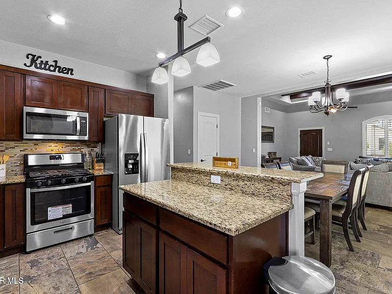 2852 Tierra Oasis St — Photo 5