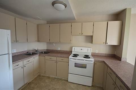 5th image of 4156 48th Ave