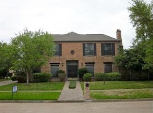8006 Albin Ln, Houston, TX 77071