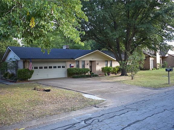 4th image of 403 Hutson Dr