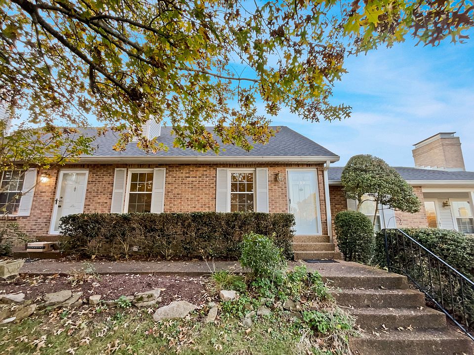 1st image of 139 Cumberland Trce