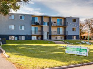 Edwin Manor, Medicine Hat, AB T1A 7K3