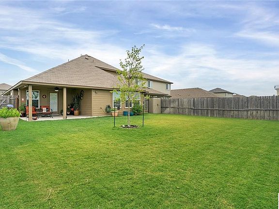 2nd image of 2321 Lighthouse Dr