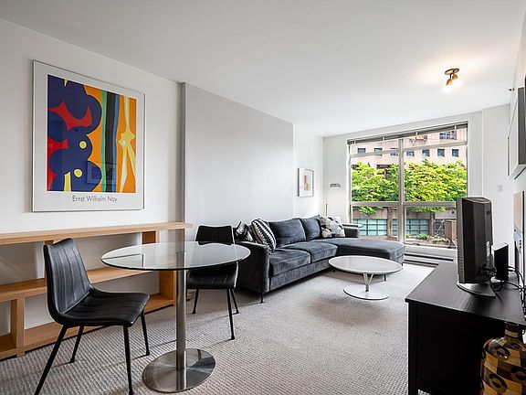 5th image of 819 Hamilton St #701