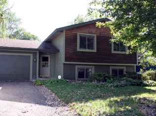8032 Aldrich Ave N, Brooklyn Park, MN 55444