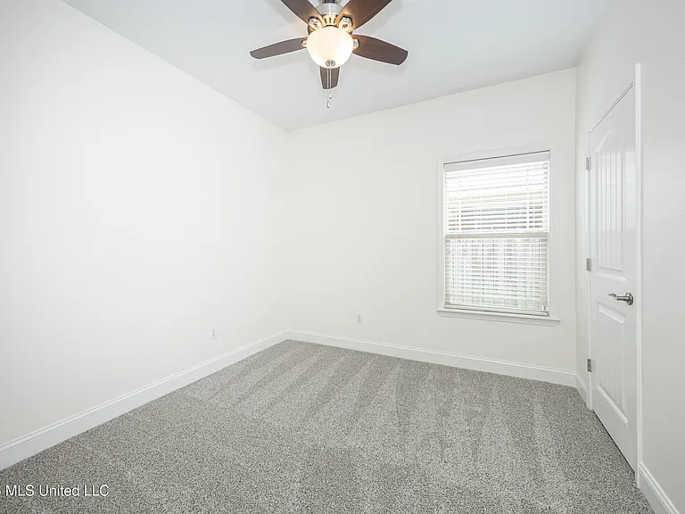 931 Old Towne St — Photo 16