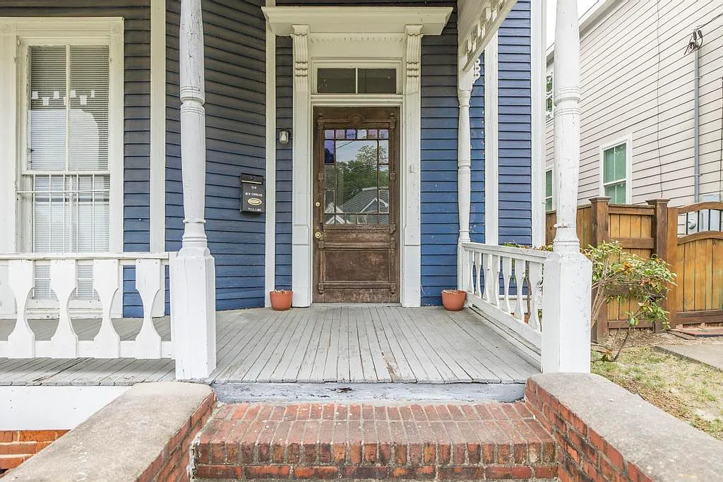 218 Orange St - Unit B — Photo 1