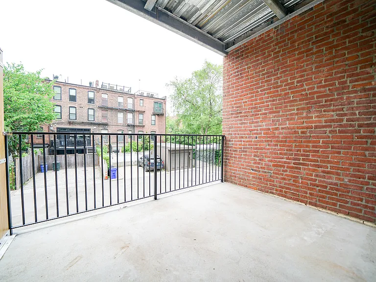 10 Blackwood St #114 — Photo 11
