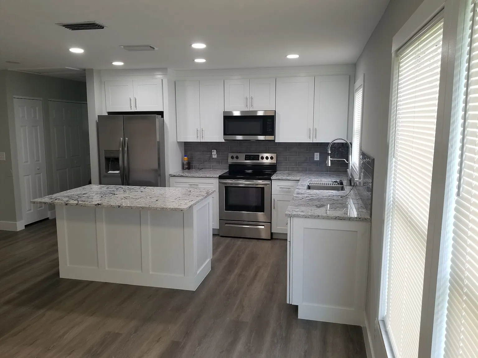 2 bed, 2.0 bath, 1068 sqft, $1,395 — Photo 2