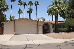 1st image of 2088 E Fremont Dr
